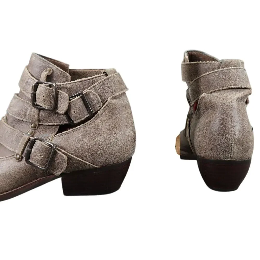 Matisse Shoes Womens 6.5 Booties Fashion Bobbie Leather Buckle Strap Biker Taupe
